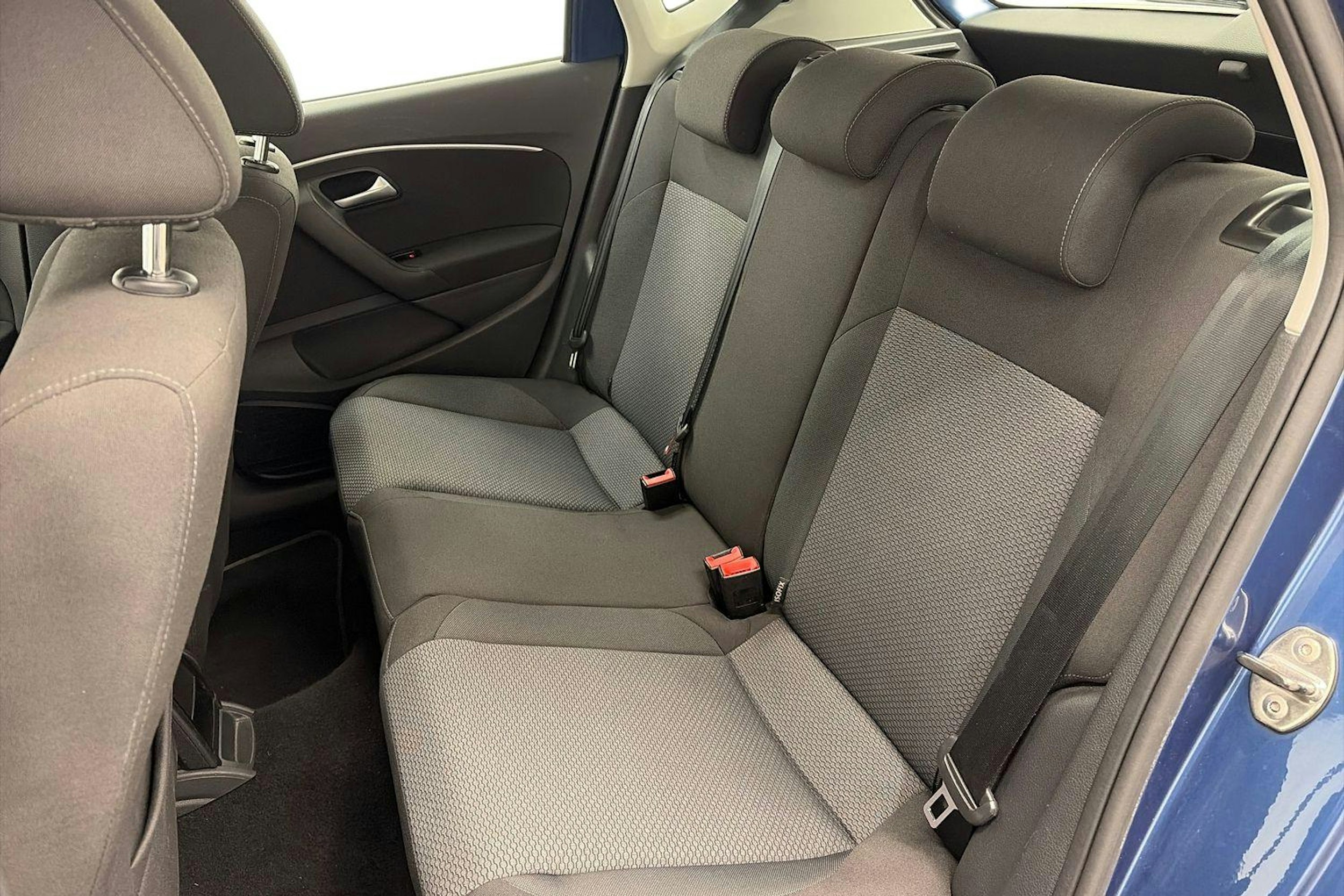 sininen Volkswagen Polo 2015 kuva 10.