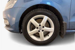 sininen Volkswagen Polo 2015 kuva 11.