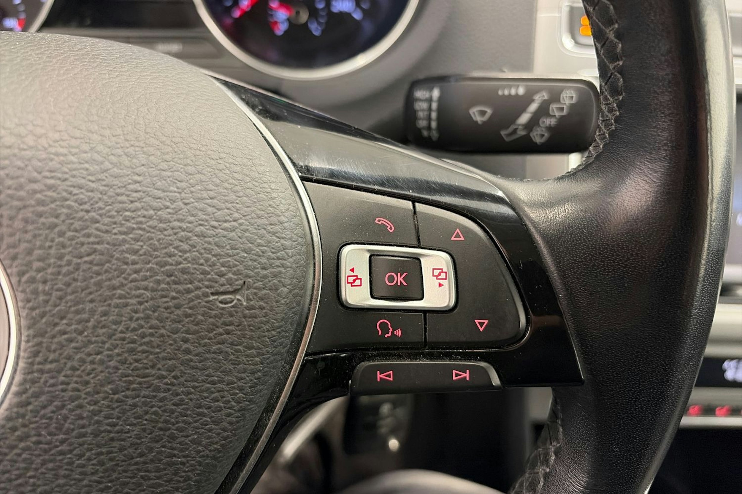 sininen Volkswagen Polo 2015 kuva 17.