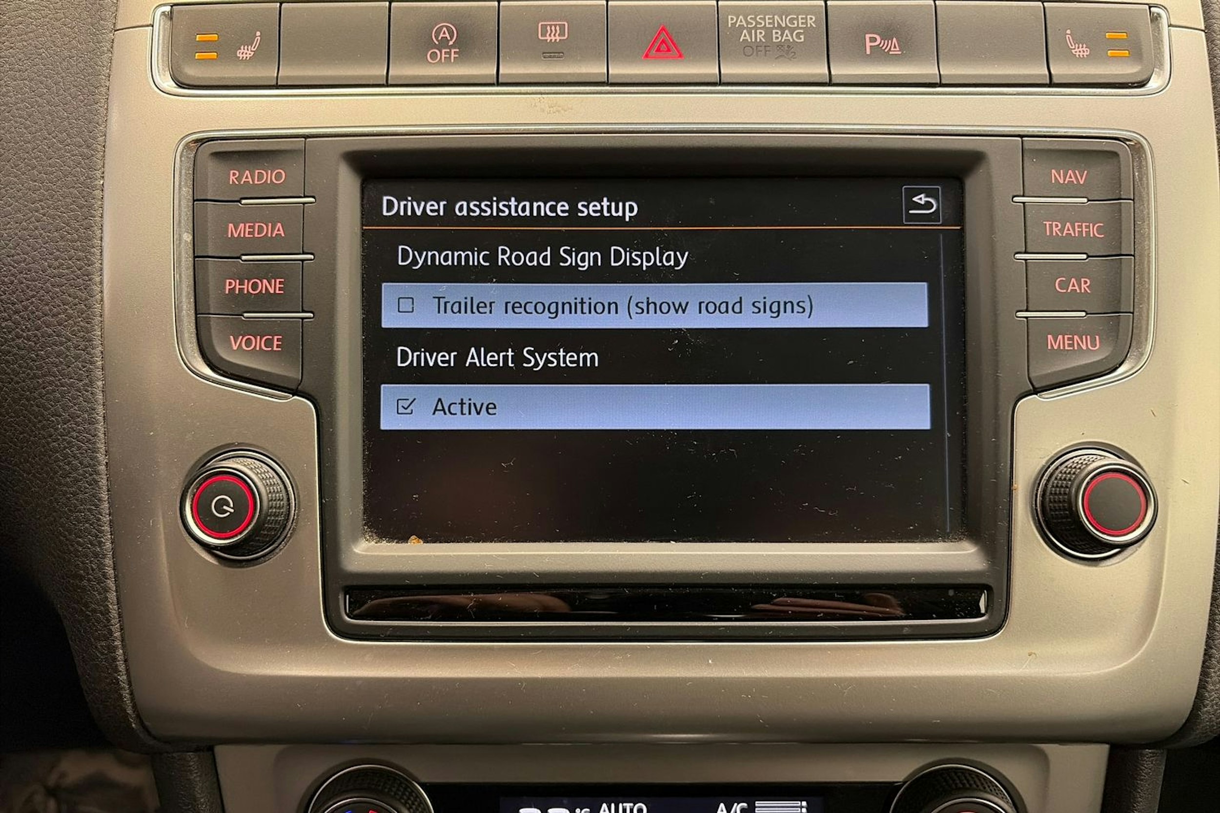 sininen Volkswagen Polo 2015 kuva 20.