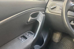 harmaa Volkswagen Polo 2016 kuva 17.