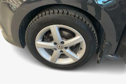Harmaa Volkswagen POLO 2015 kuva 9.