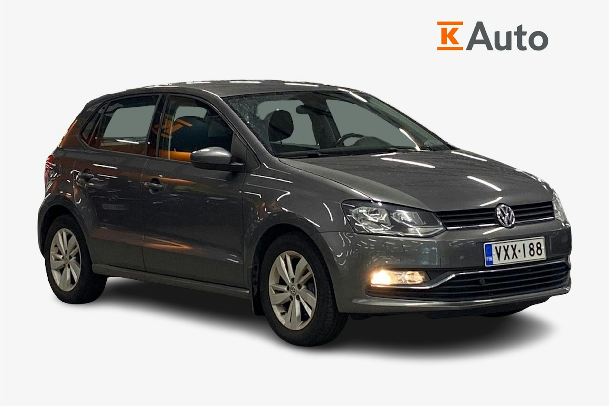 harmaa Volkswagen Polo 2015 kuva 1.