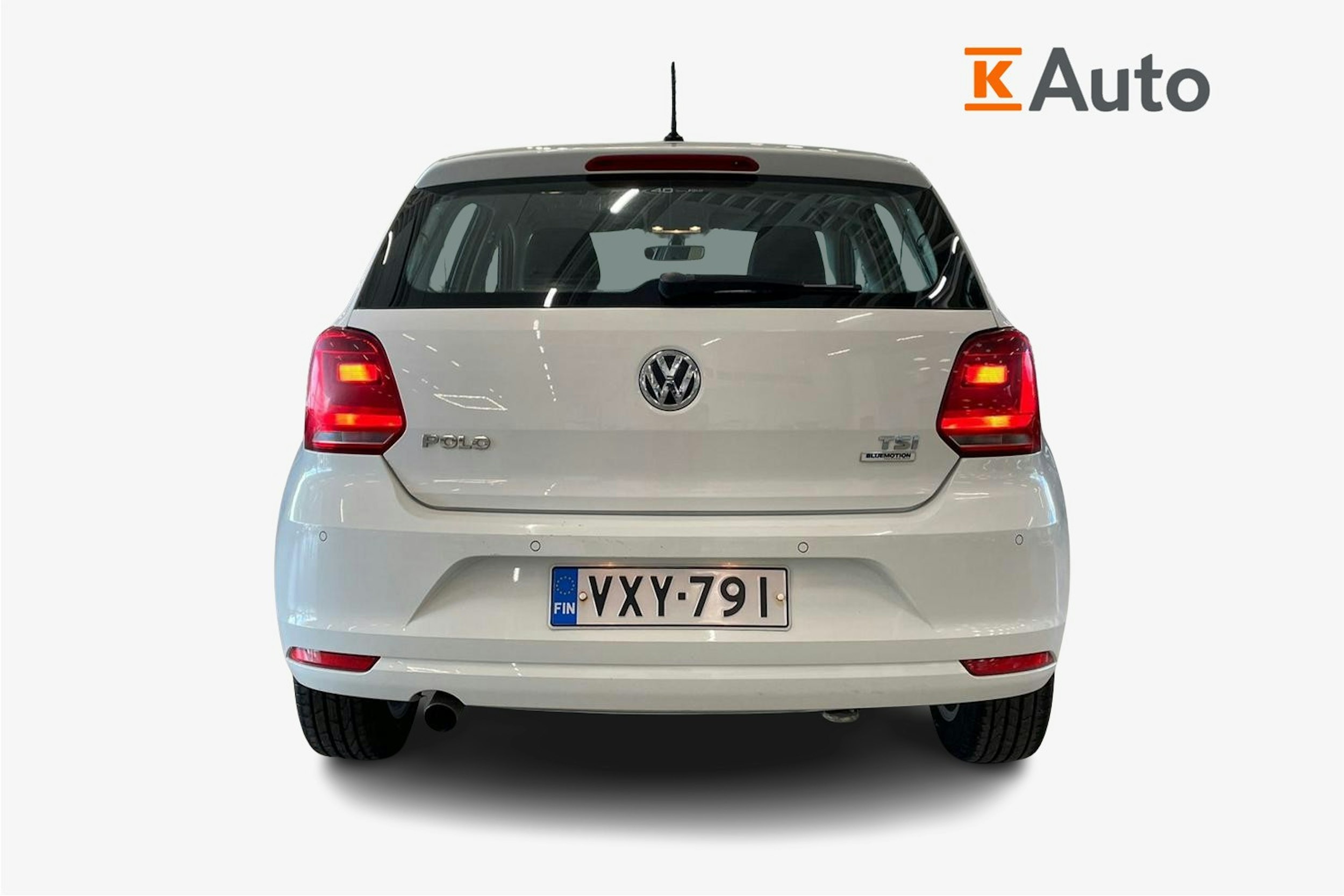 valkoinen Volkswagen Polo 2015 kuva 3.