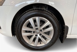 valkoinen Volkswagen Polo 2015 kuva 11.