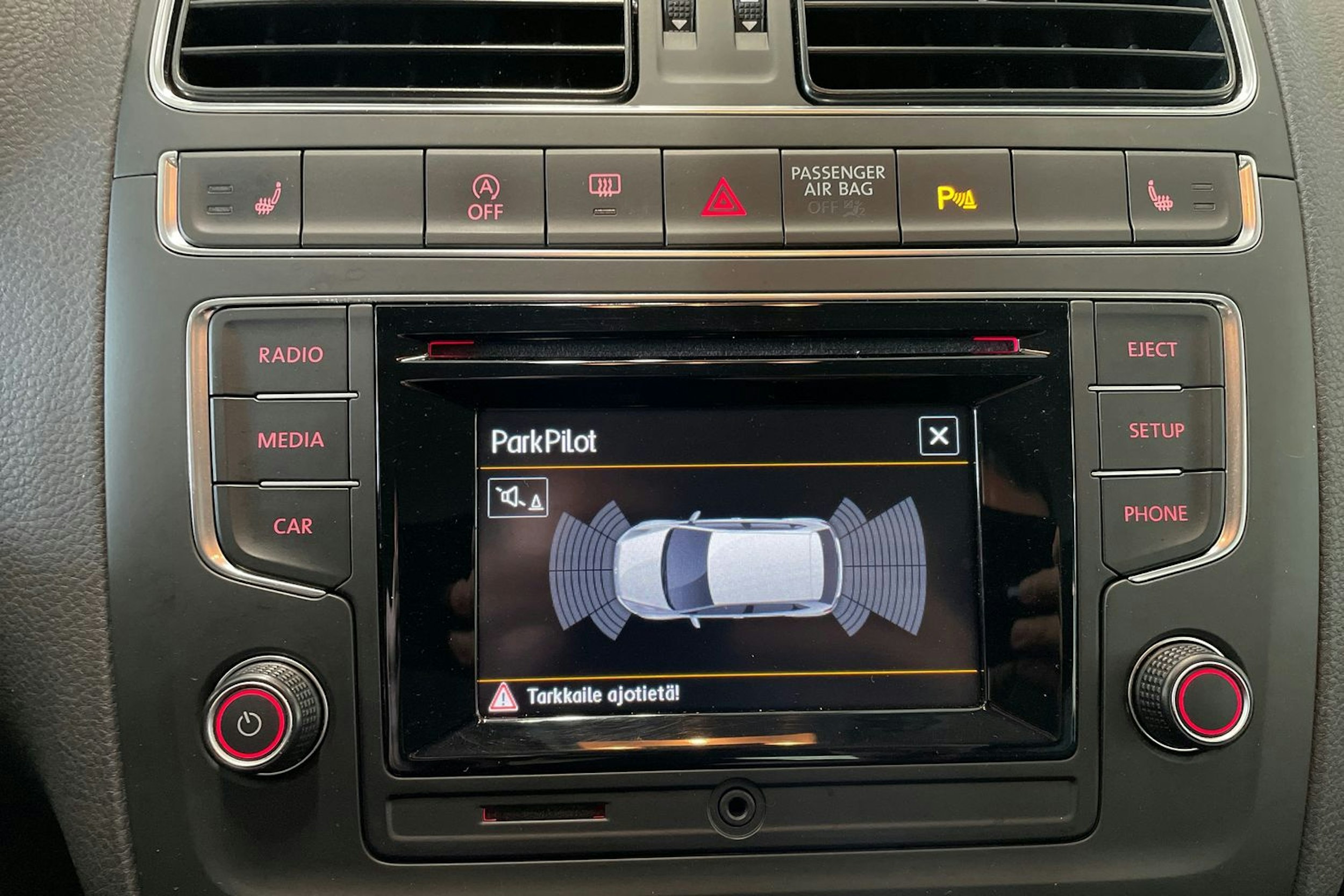 valkoinen Volkswagen Polo 2015 kuva 19.