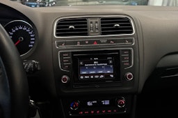 valkoinen Volkswagen Polo 2015 kuva 20.