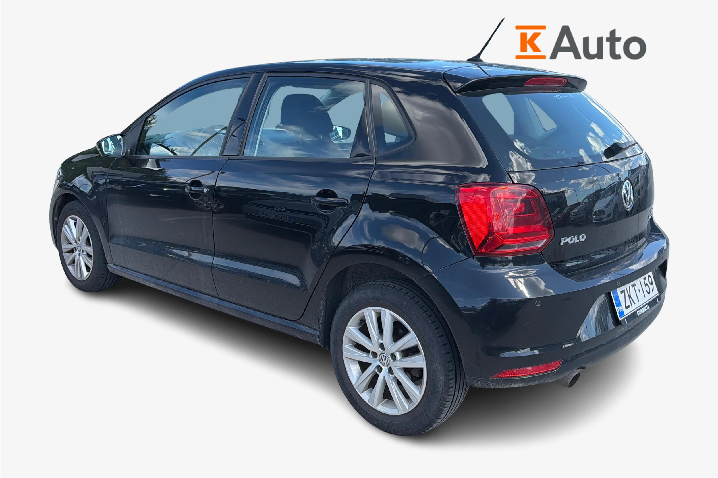 Musta Volkswagen POLO 2015 kuva 2.