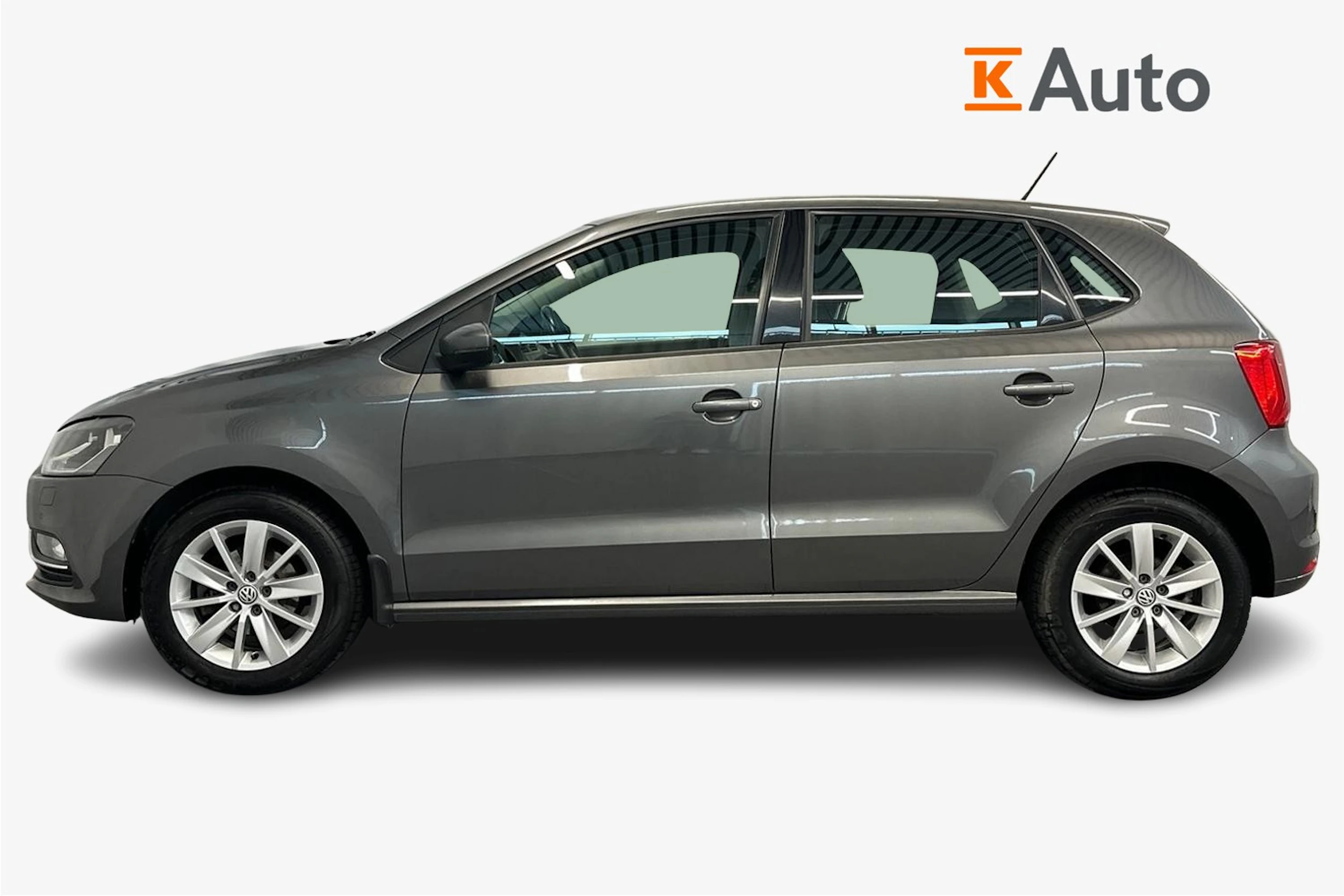 harmaa Volkswagen Polo 2016 kuva 5.