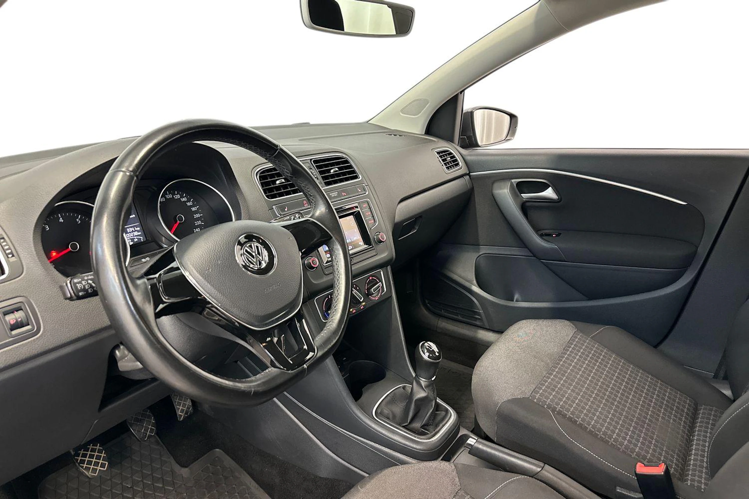 harmaa Volkswagen Polo 2016 kuva 6.
