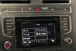 harmaa Volkswagen Polo 2016 kuva 19.