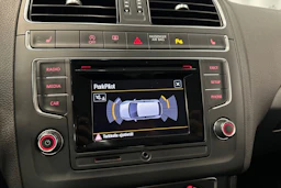 harmaa Volkswagen Polo 2016 kuva 21.