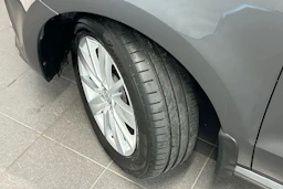 harmaa Volkswagen Polo 2016 kuva 23.