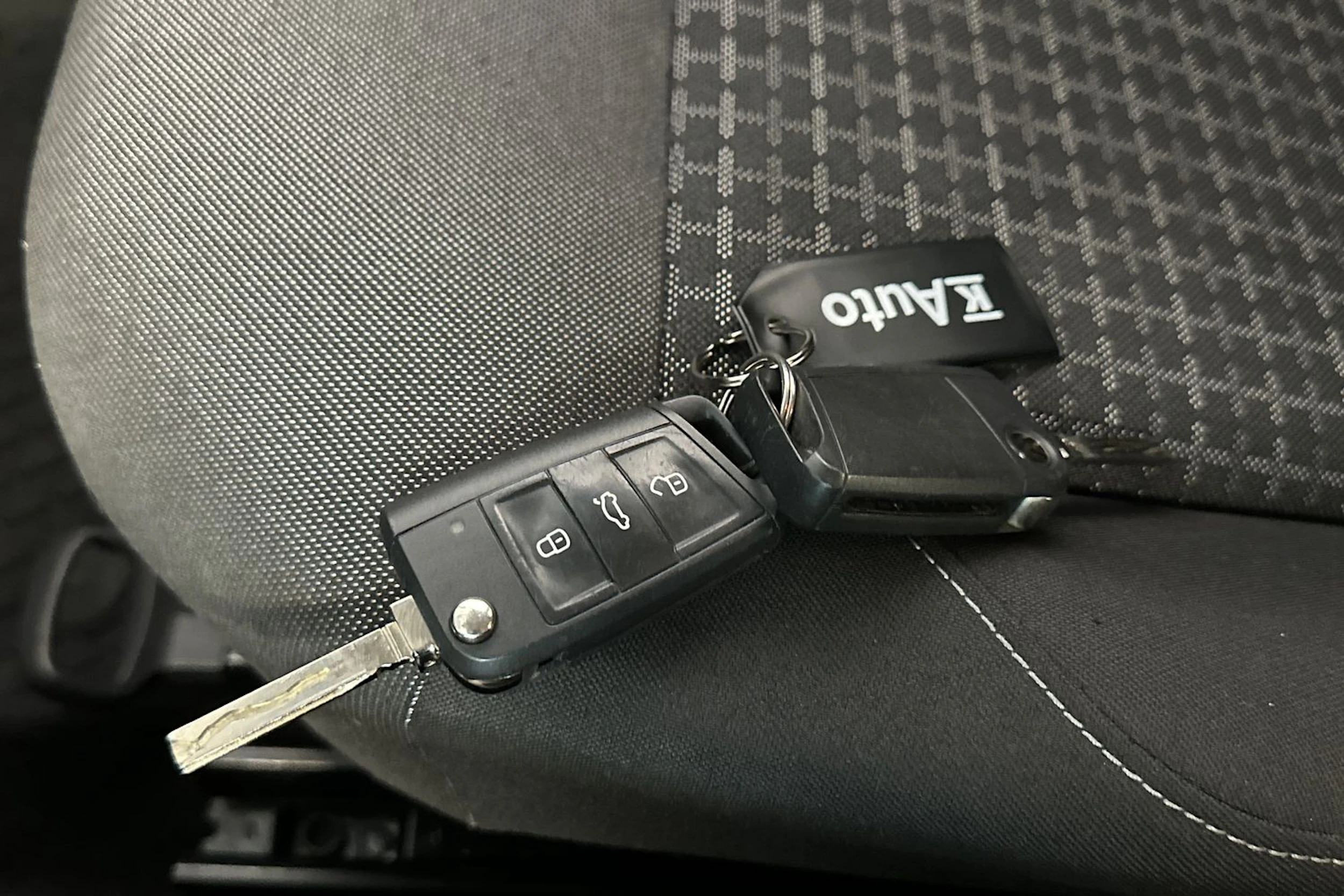 harmaa Volkswagen Polo 2016 kuva 26.