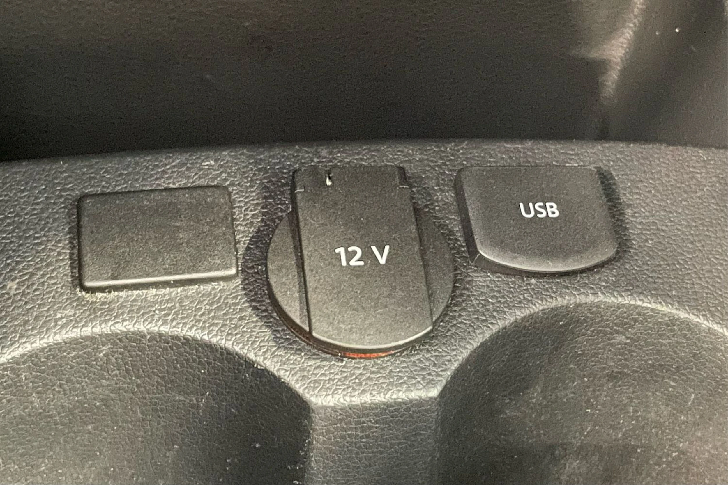 harmaa Volkswagen Polo 2016 kuva 18.