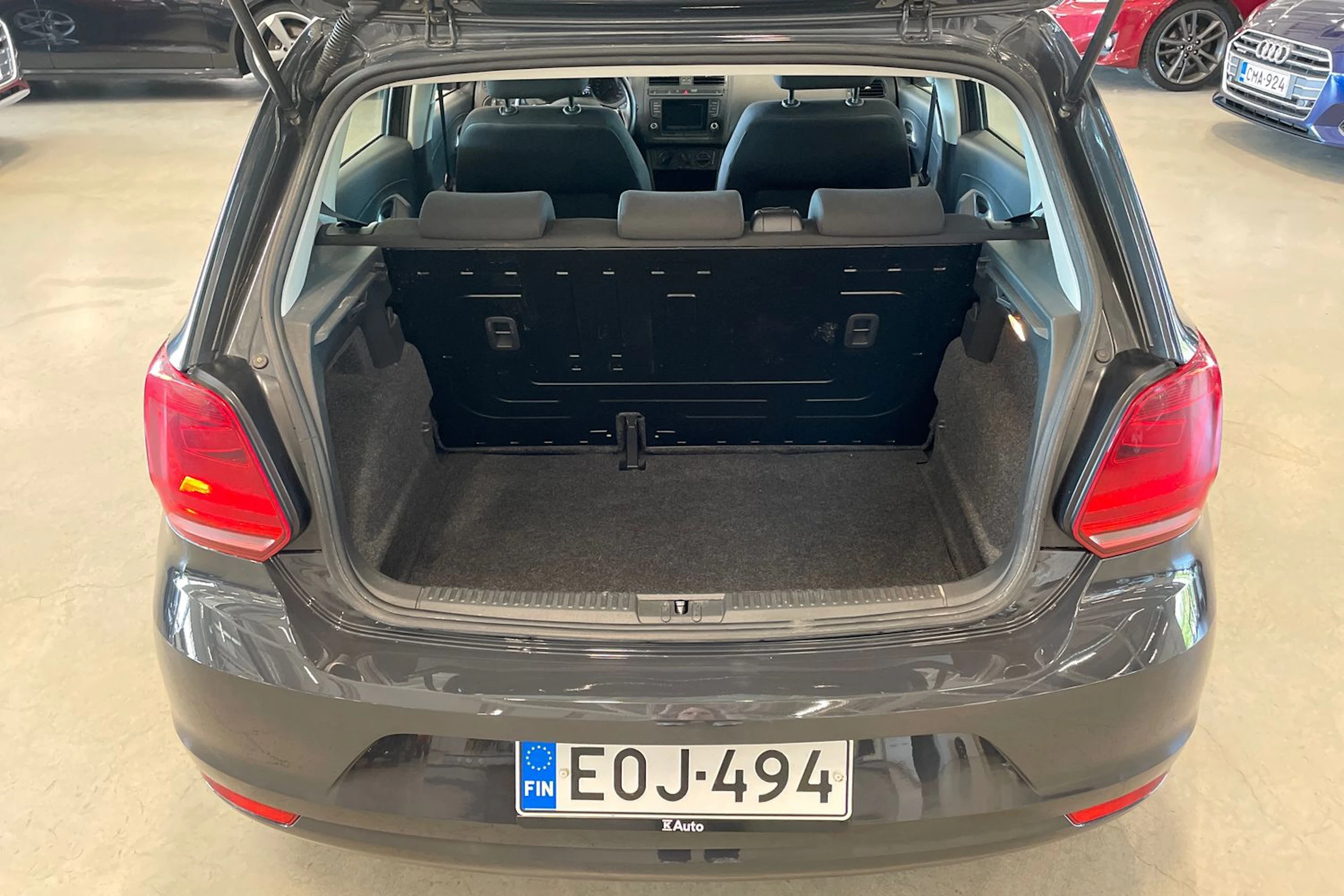 harmaa Volkswagen Polo 2016 kuva 22.