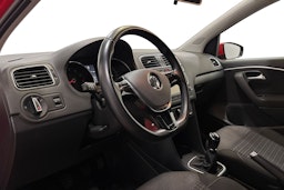 punainen Volkswagen Polo 2016 kuva 7.