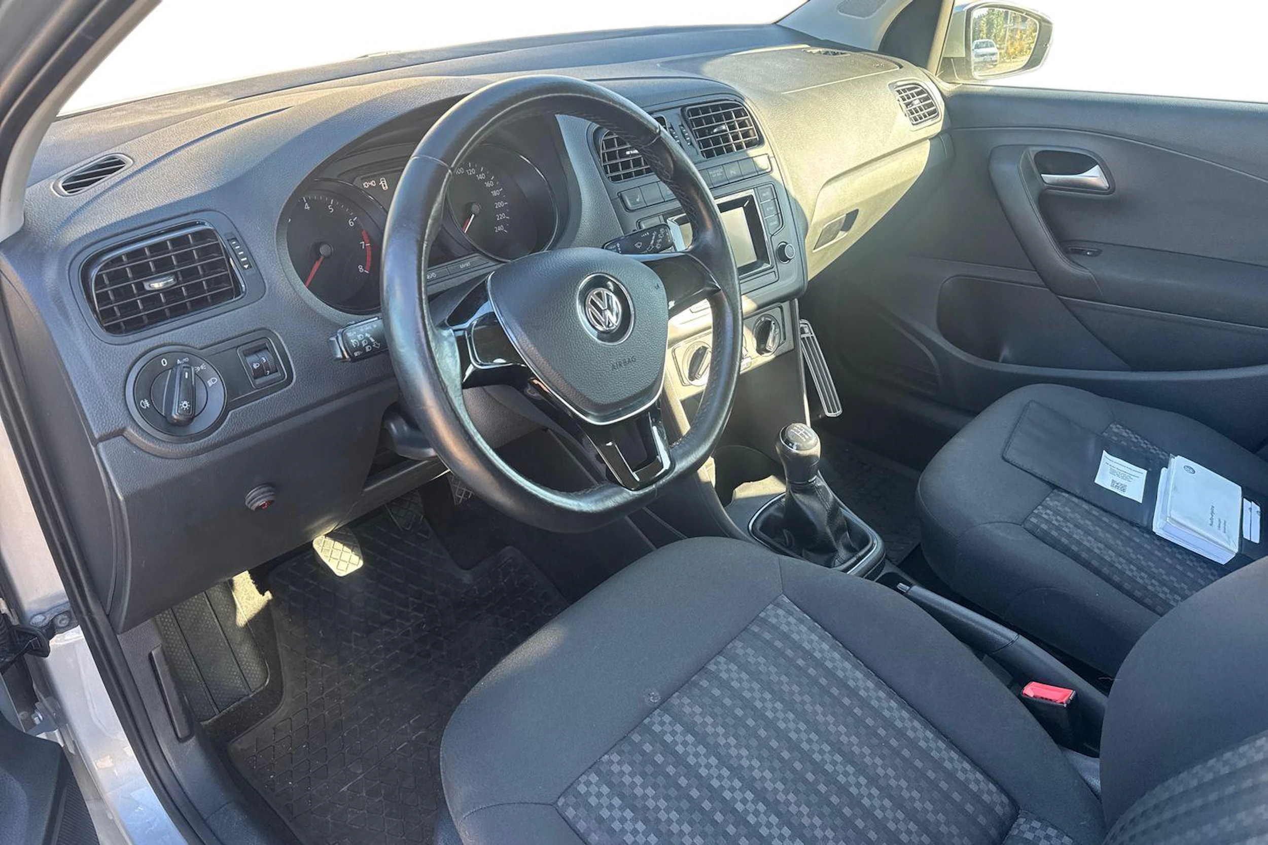hopea Volkswagen Polo 2016 kuva 3.