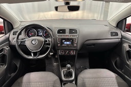 punainen Volkswagen Polo 2016 kuva 7.