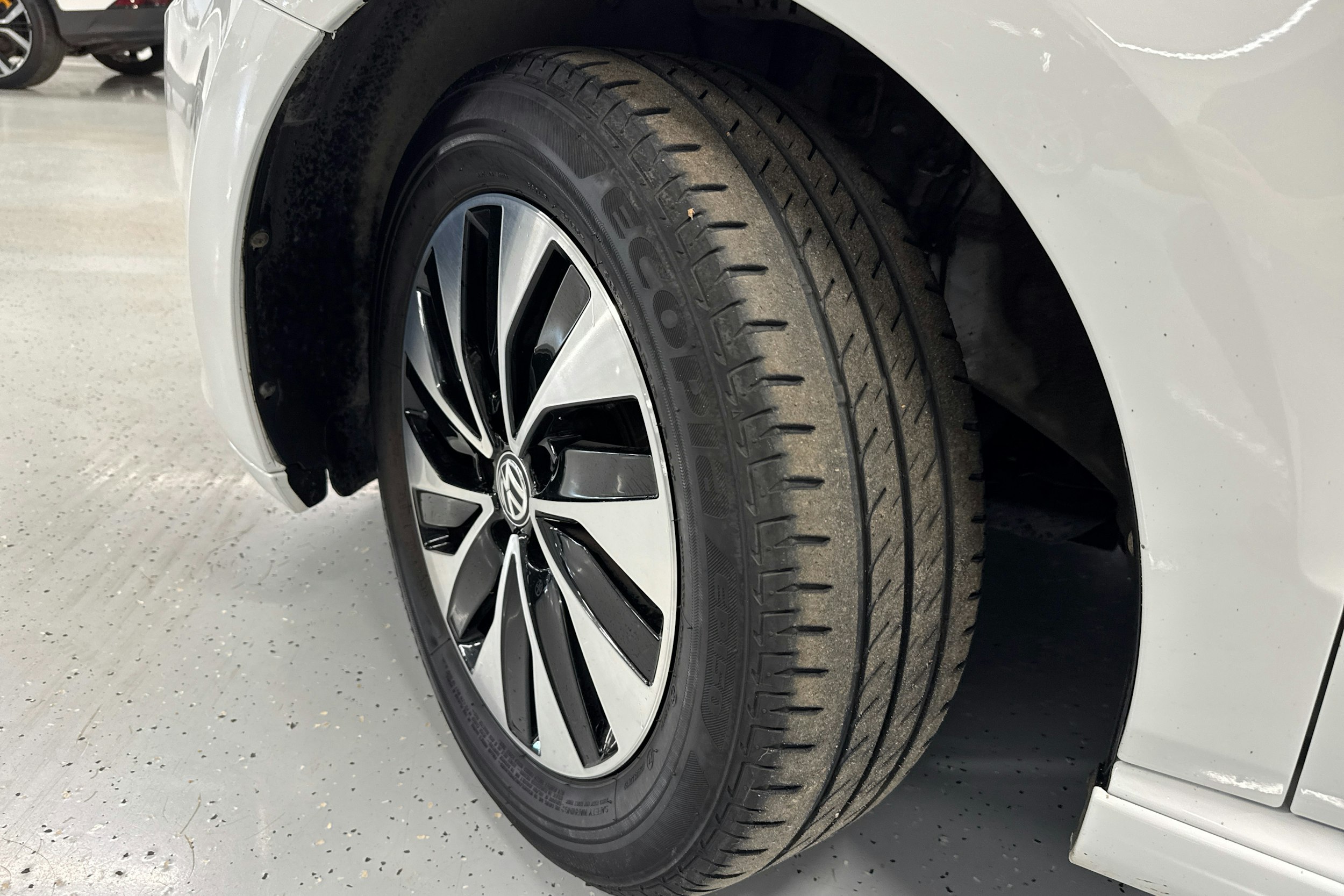 valkoinen Volkswagen Polo 2016 kuva 10.