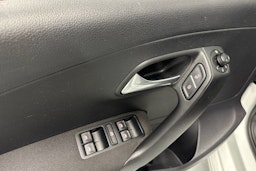 valkoinen Volkswagen Polo 2016 kuva 18.