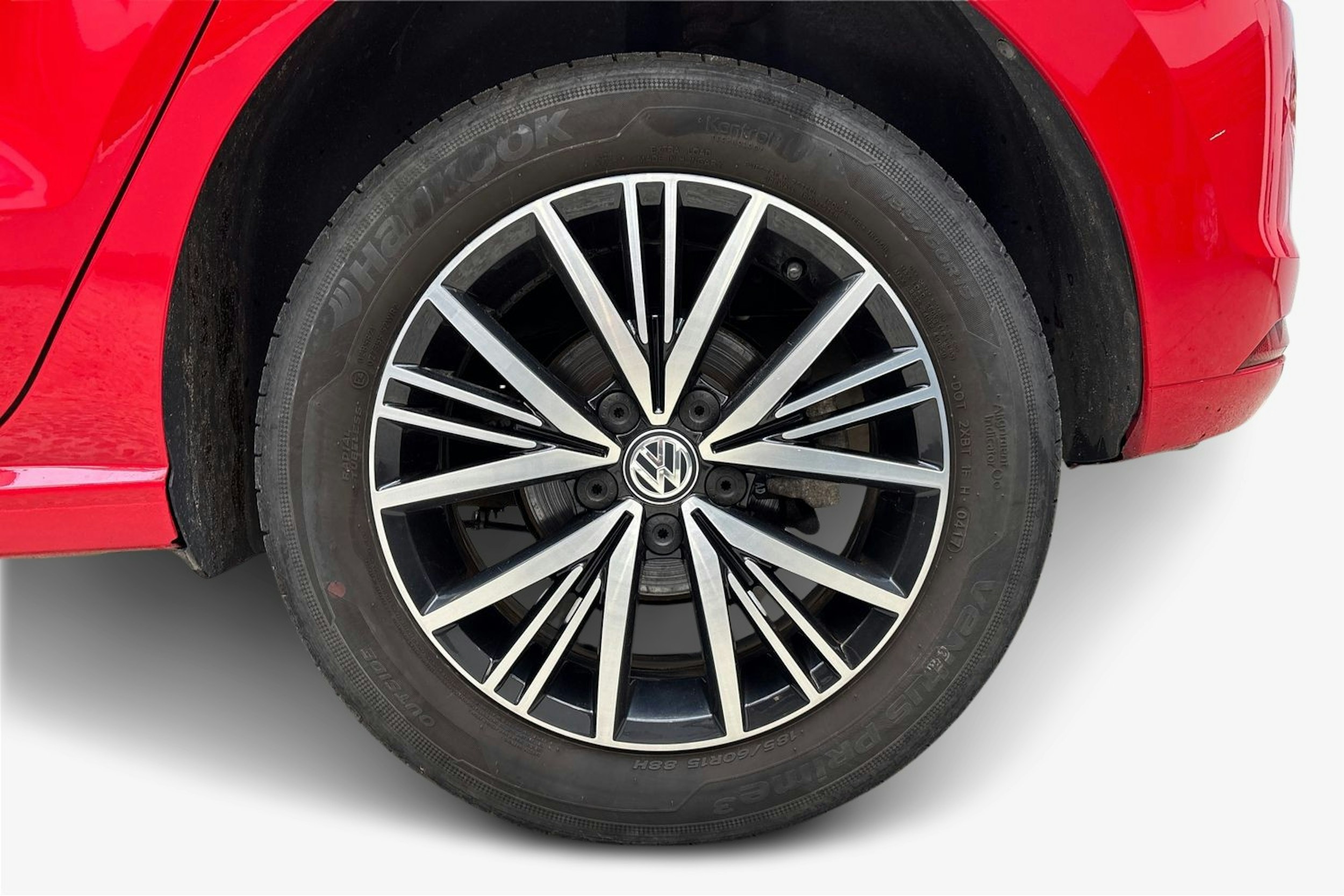 Punainen Volkswagen POLO 2016 kuva 11.