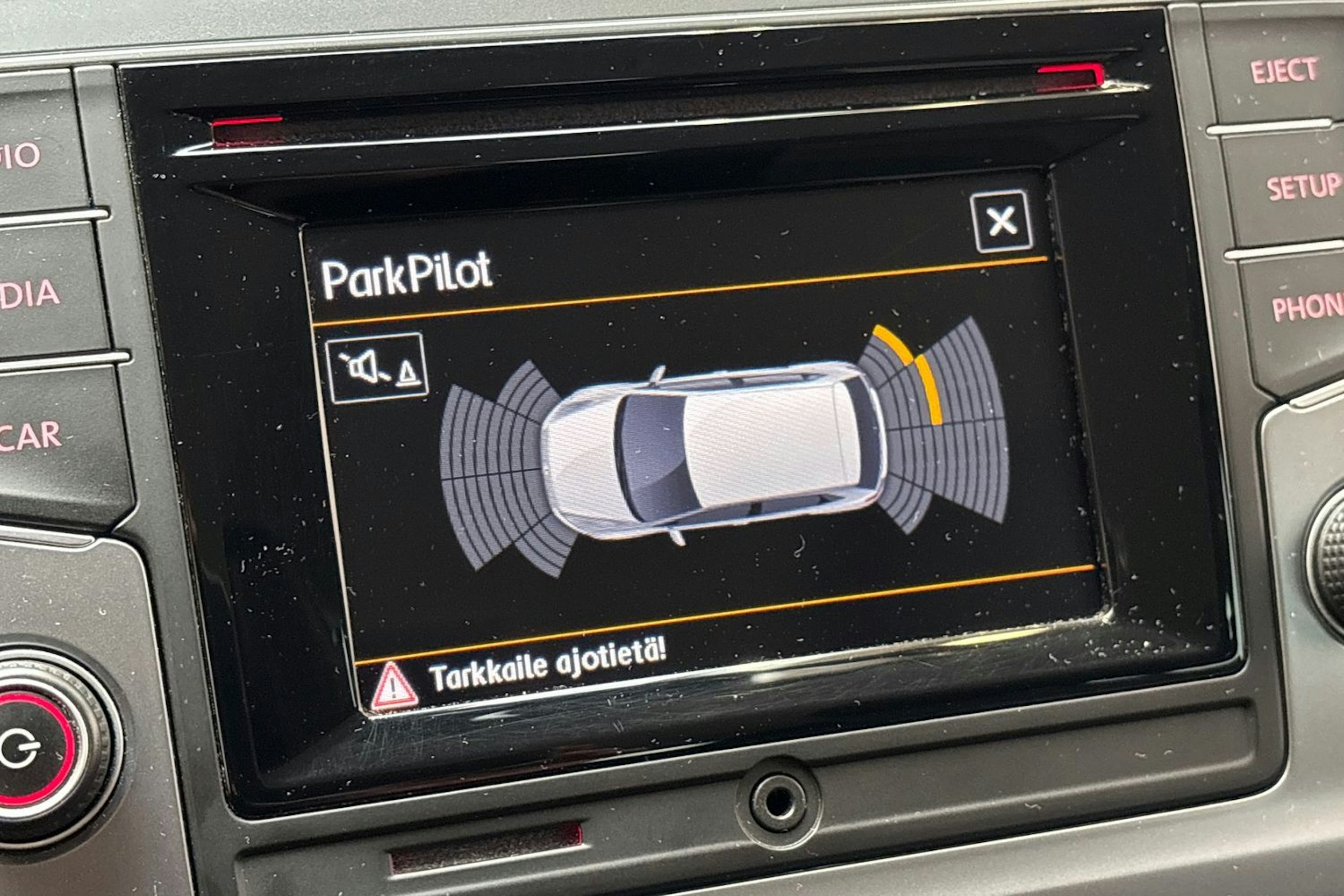 Punainen Volkswagen POLO 2016 kuva 21.