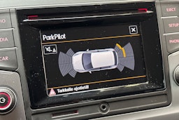 Punainen Volkswagen POLO 2016 kuva 21.