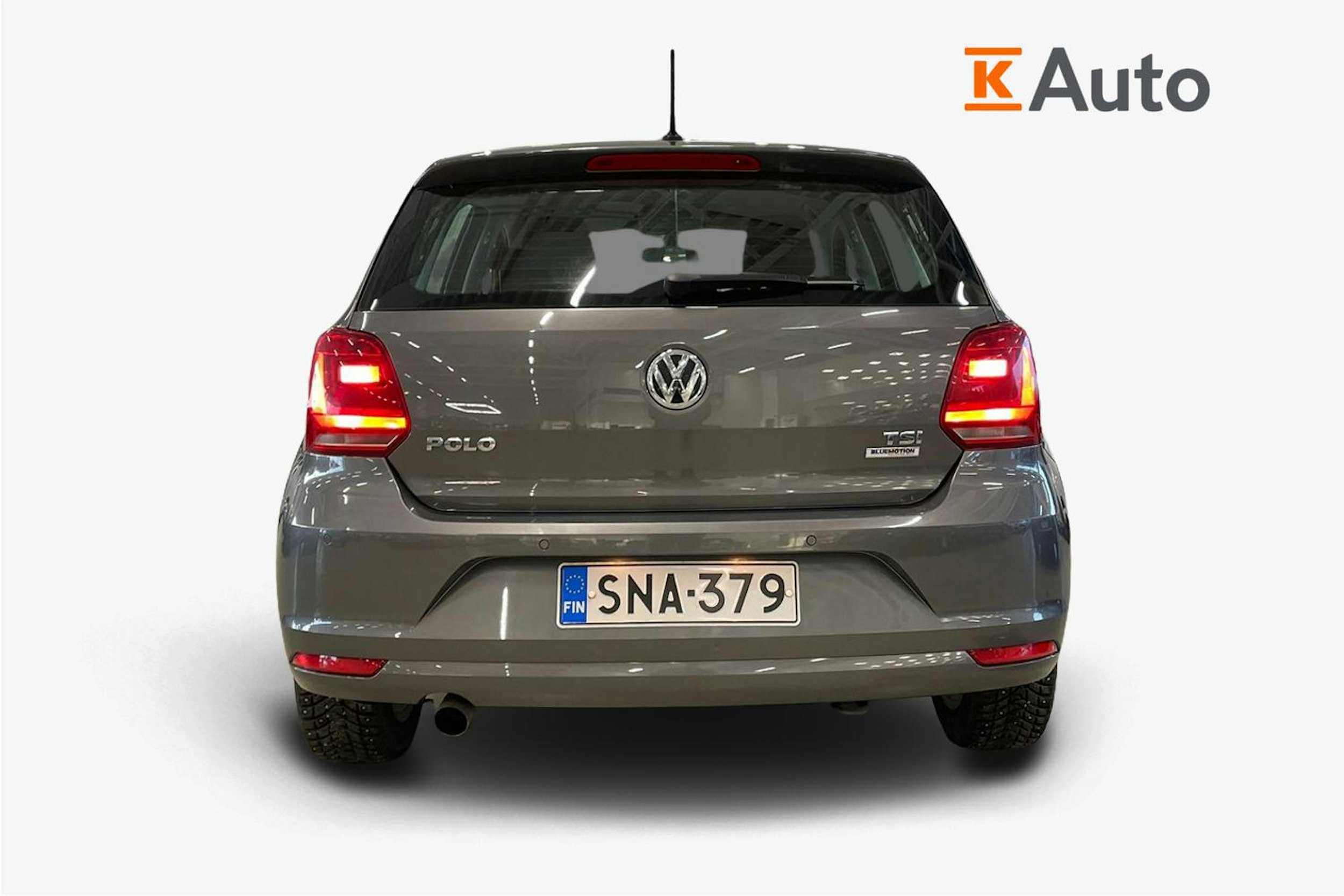 harmaa Volkswagen Polo 2016 kuva 3.