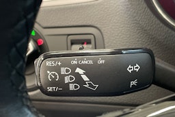 harmaa Volkswagen Polo 2016 kuva 13.