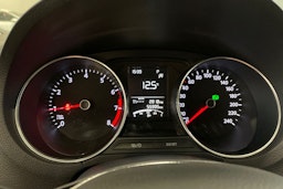 harmaa Volkswagen Polo 2016 kuva 14.