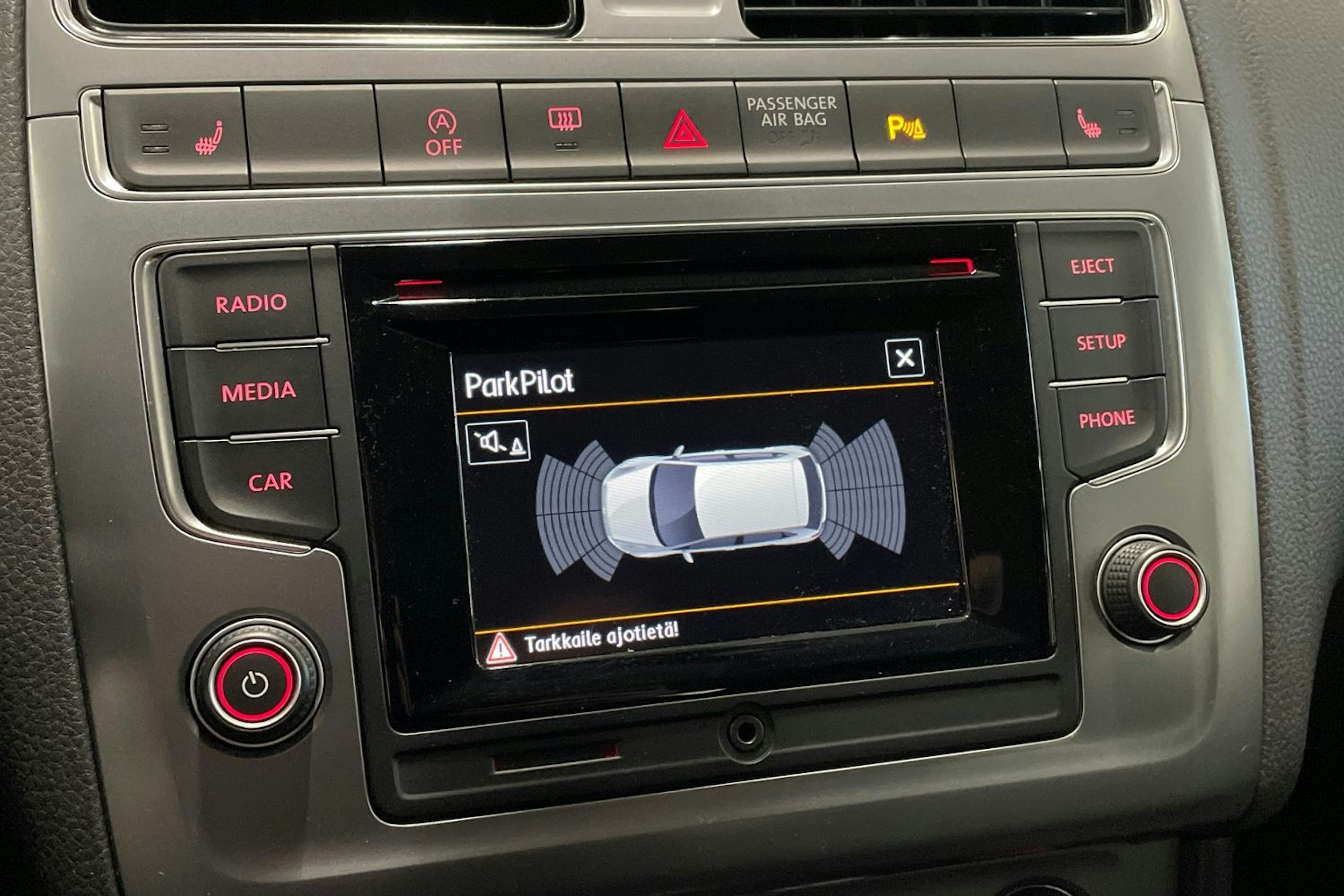 harmaa Volkswagen Polo 2016 kuva 16.