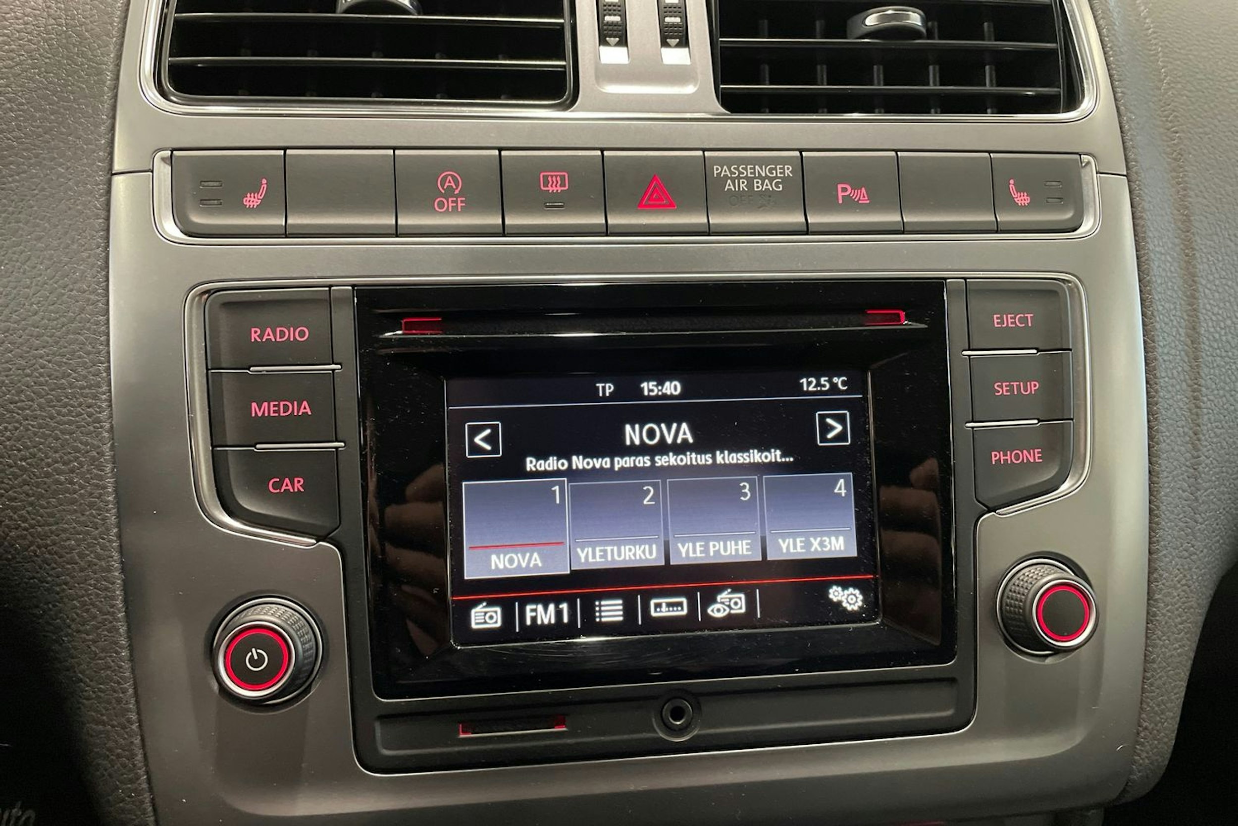 harmaa Volkswagen Polo 2016 kuva 17.