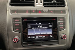 harmaa Volkswagen Polo 2016 kuva 17.