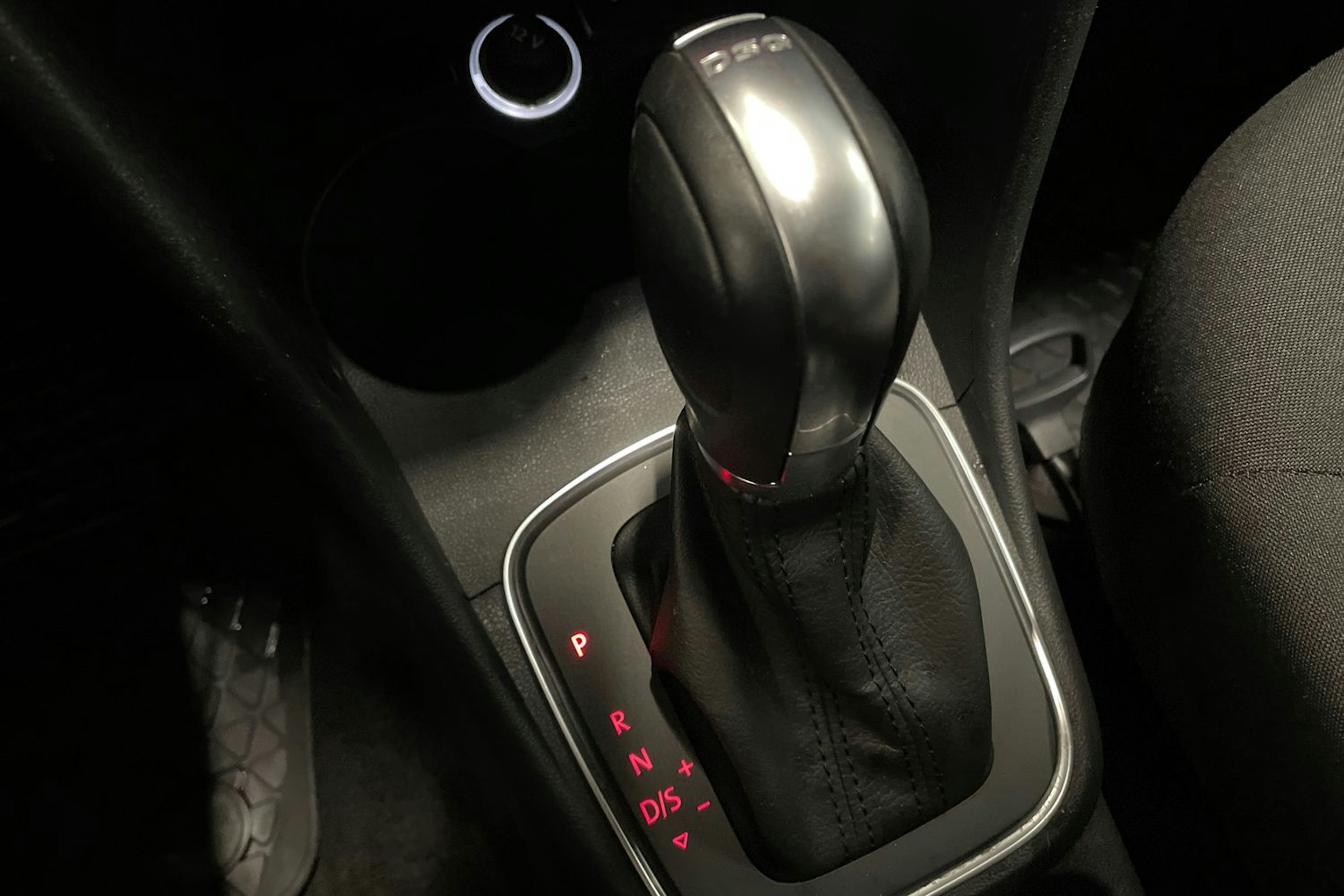 harmaa Volkswagen Polo 2016 kuva 22.