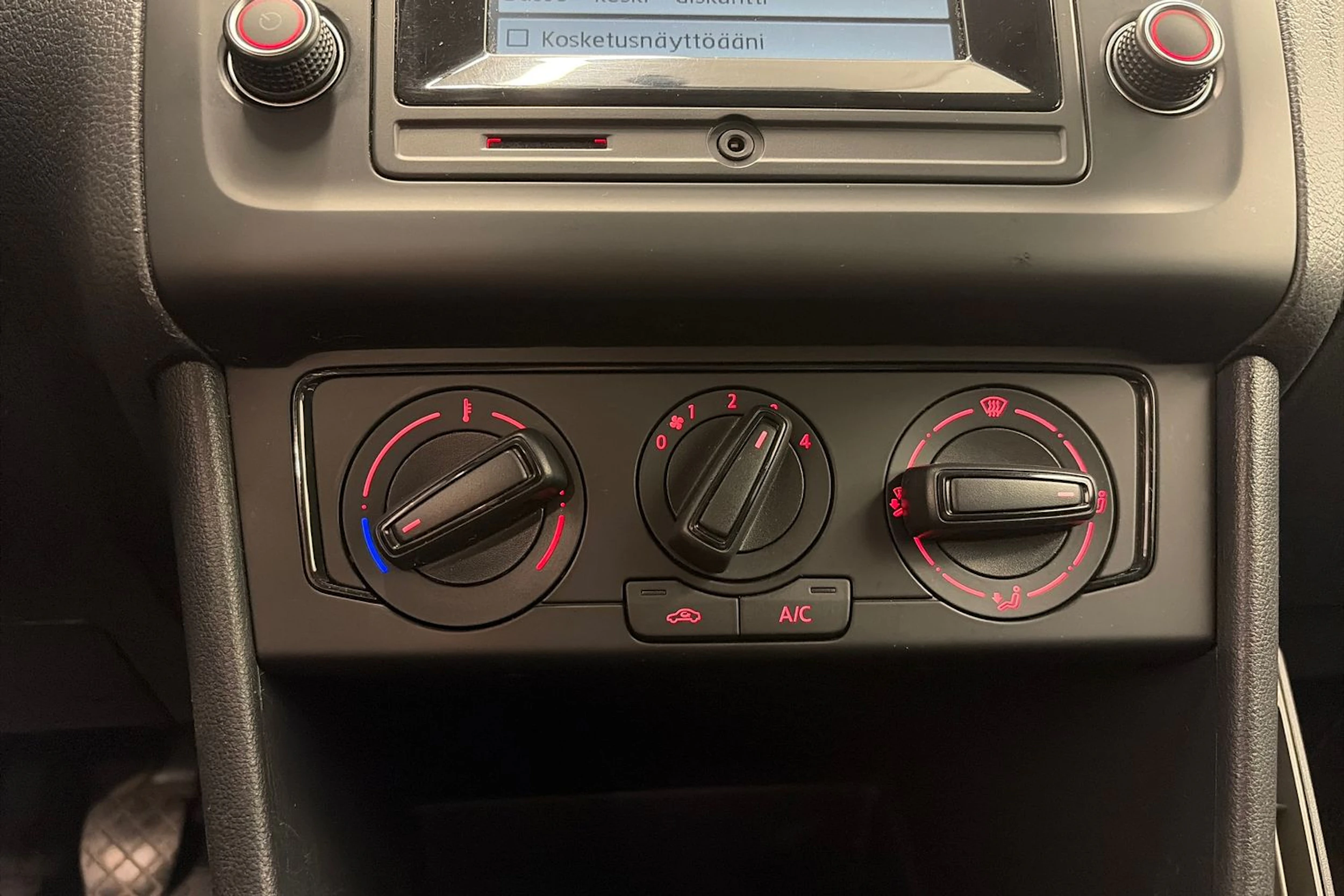 met. harmaa Volkswagen Polo 2016 kuva 16.