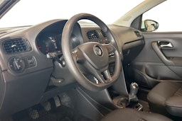 valkoinen Volkswagen Polo 2016 kuva 7.