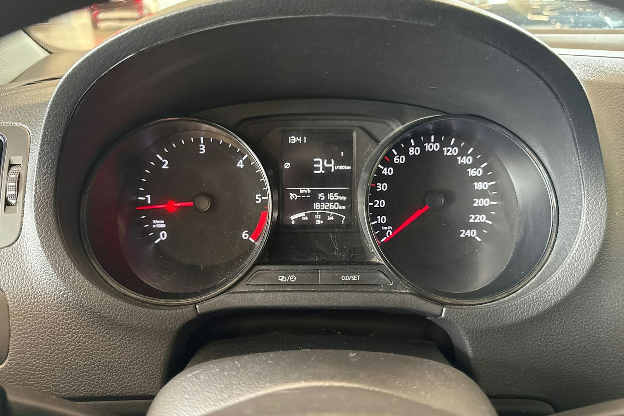 valkoinen Volkswagen Polo 2016 kuva 15.