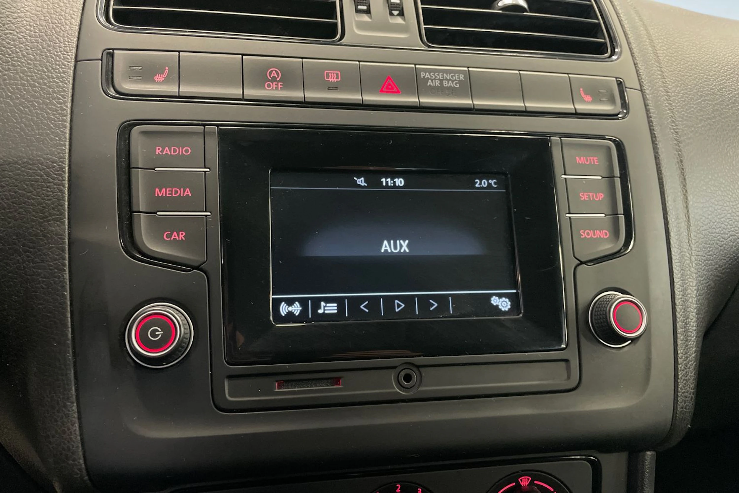 Harmaa Volkswagen POLO 2017 kuva 17.