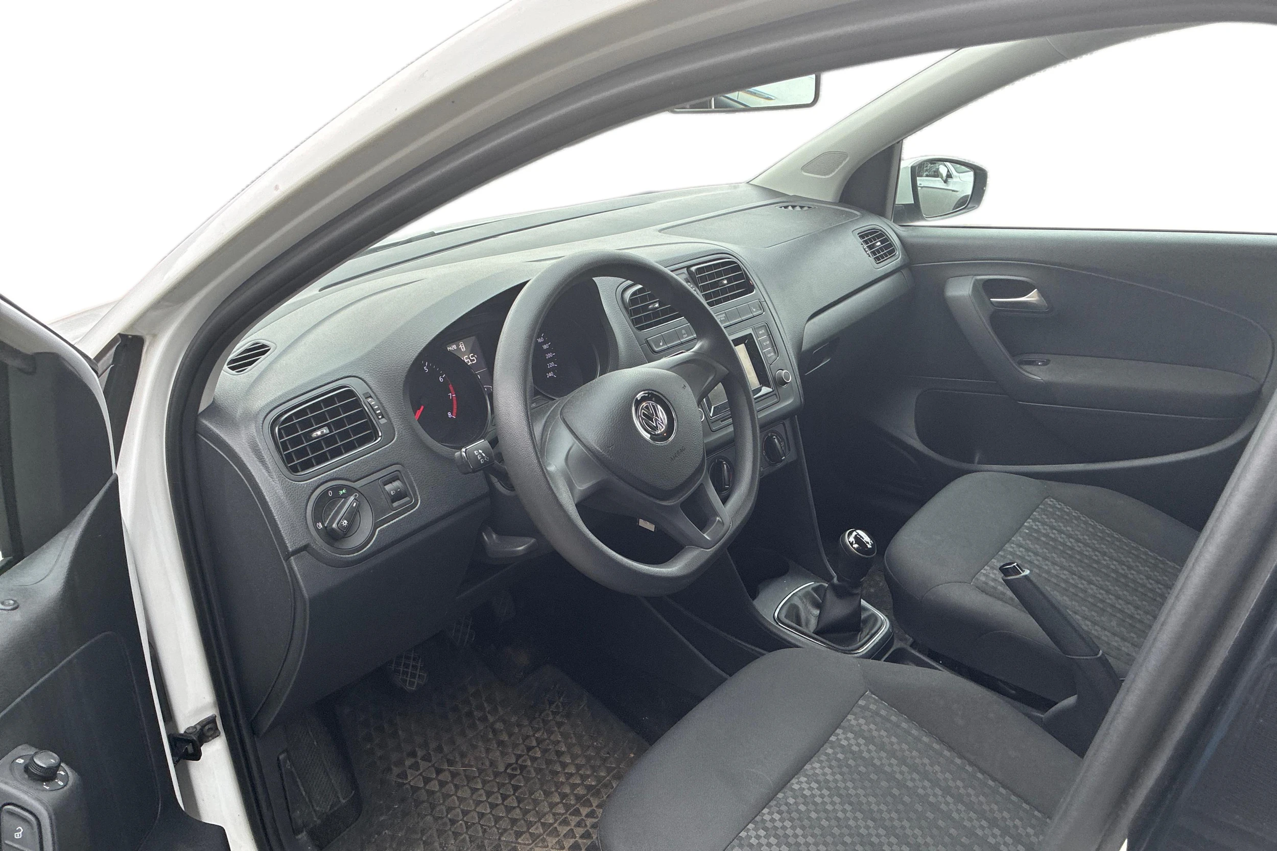 Valkoinen Volkswagen POLO 2017 kuva 3.