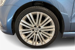 sininen Volkswagen Polo 2017 kuva 11.