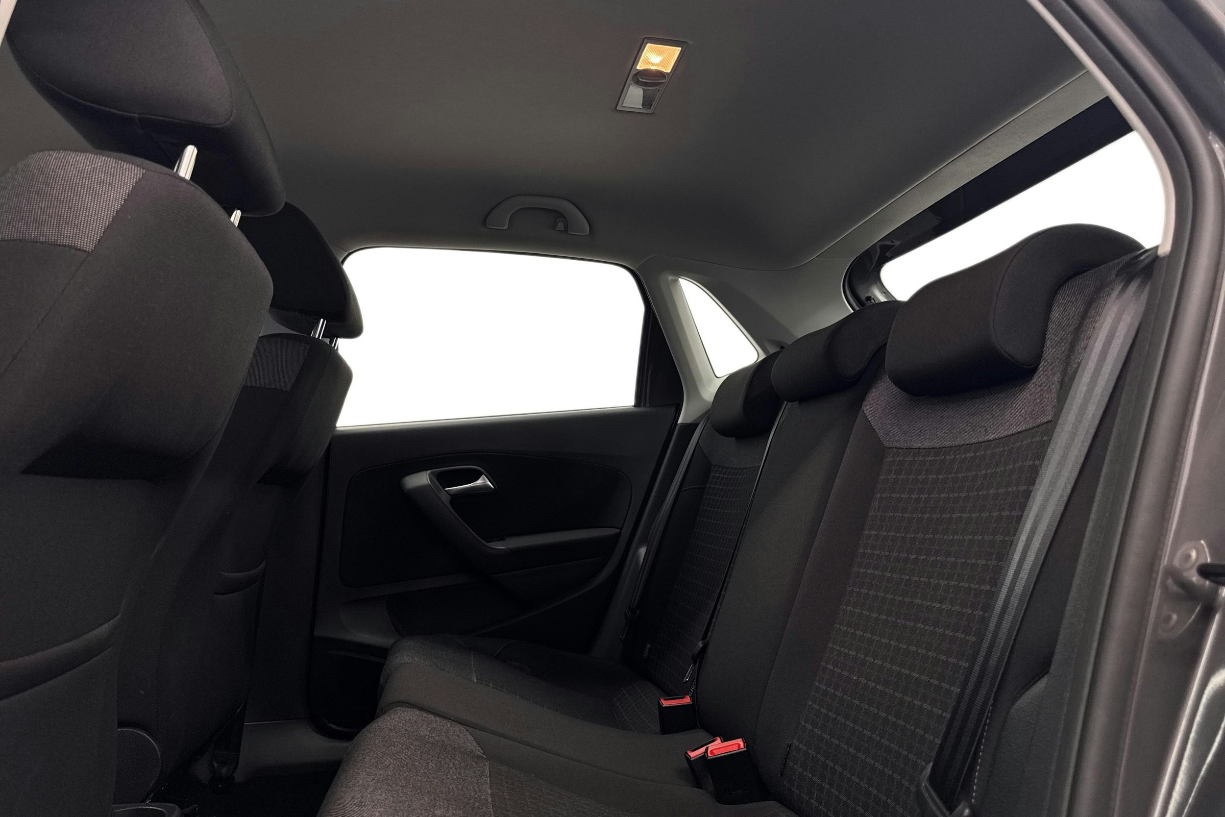harmaa Volkswagen Polo 2017 kuva 10.