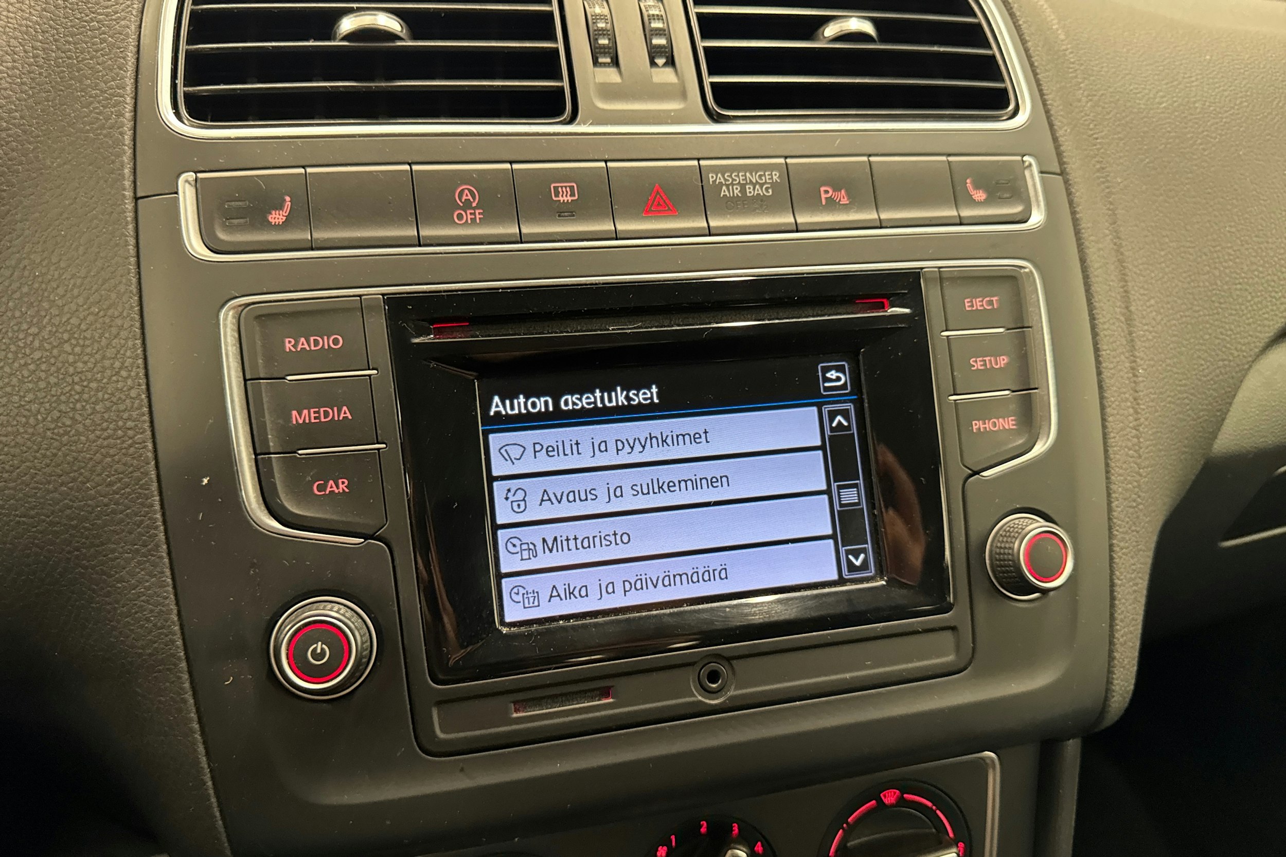 harmaa Volkswagen Polo 2017 kuva 30.