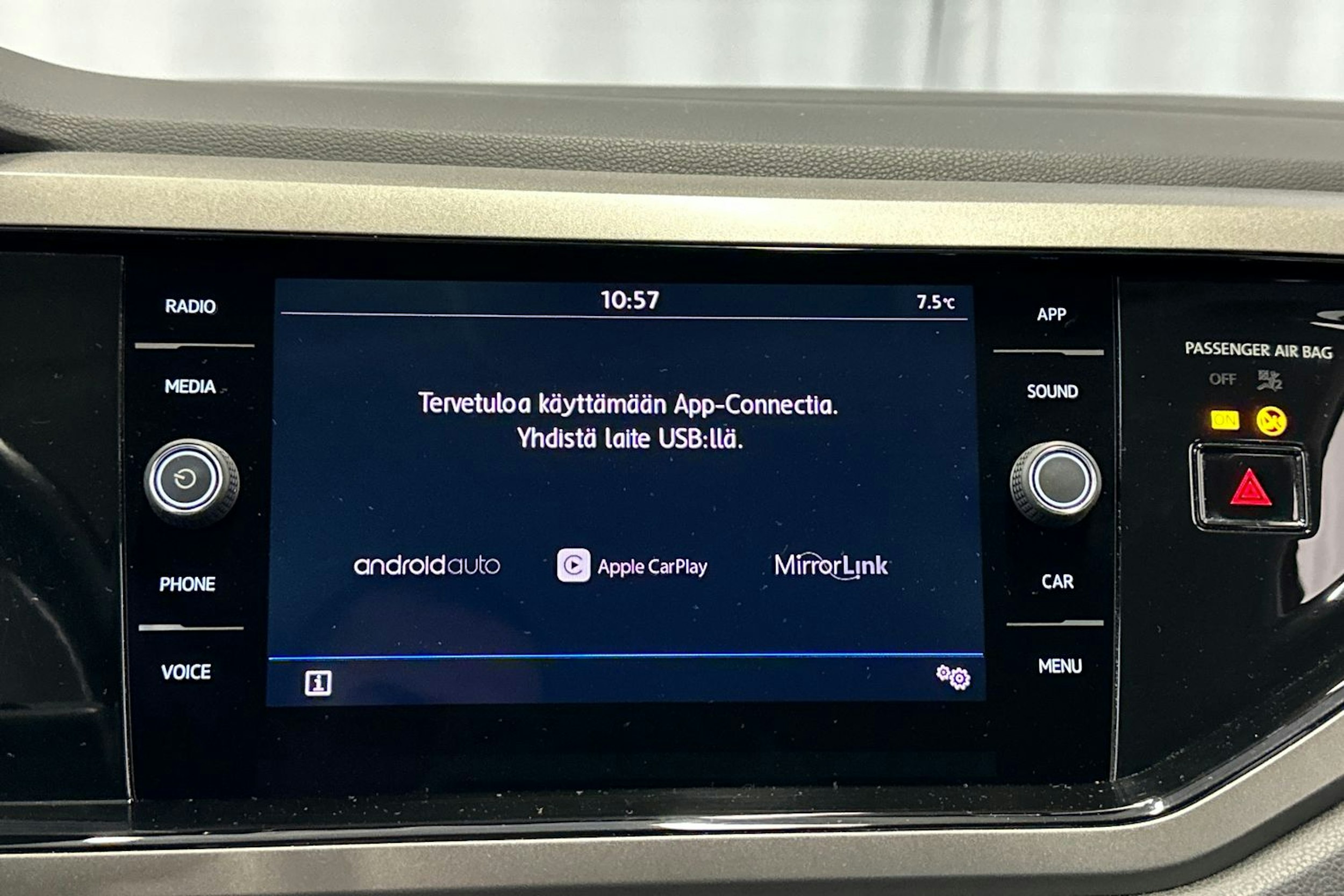 punainen Volkswagen Polo 2018 kuva 22.