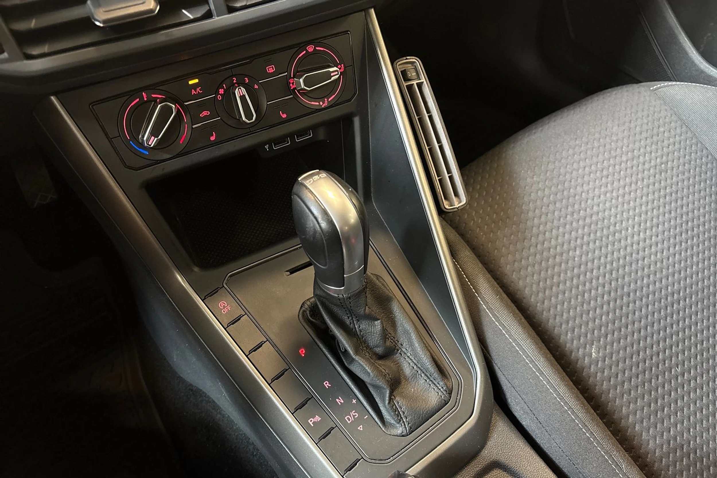 hopea Volkswagen Polo 2019 kuva 18.
