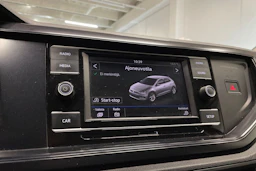 punainen Volkswagen Polo 2018 kuva 13.
