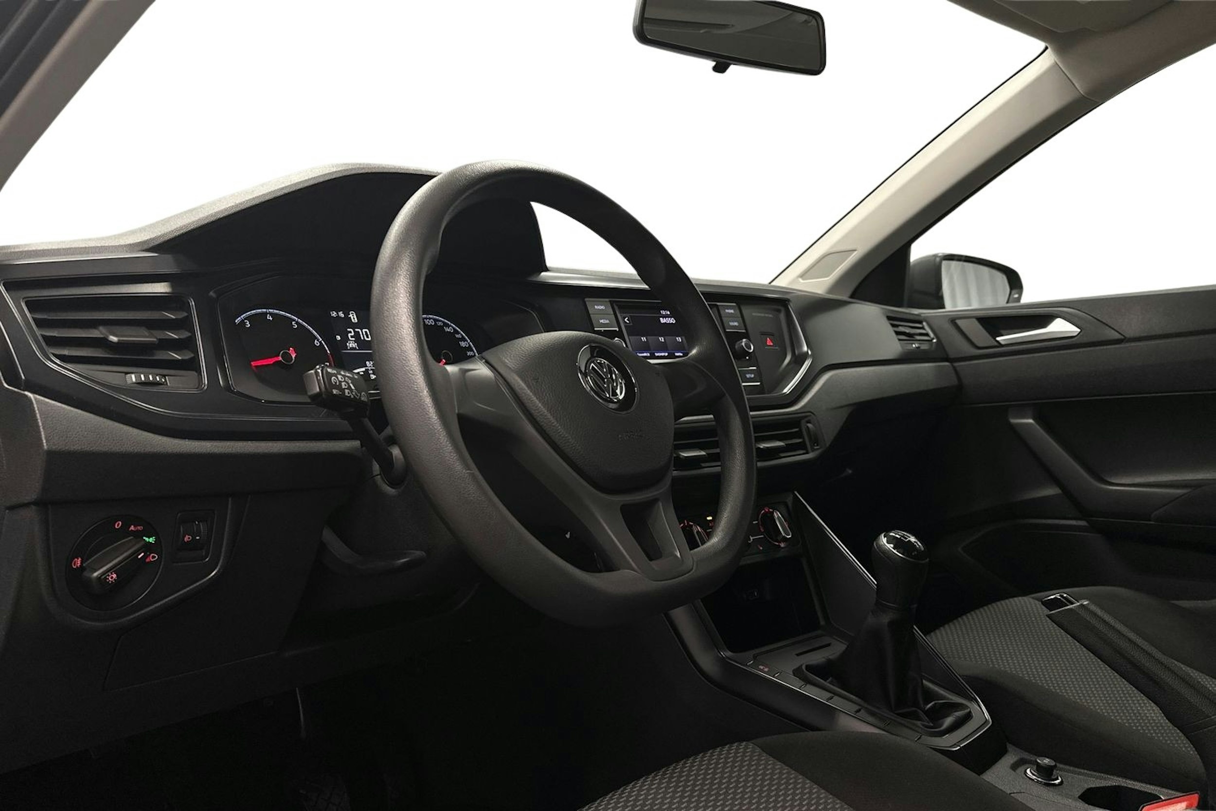 Musta Volkswagen POLO 2018 kuva 7.