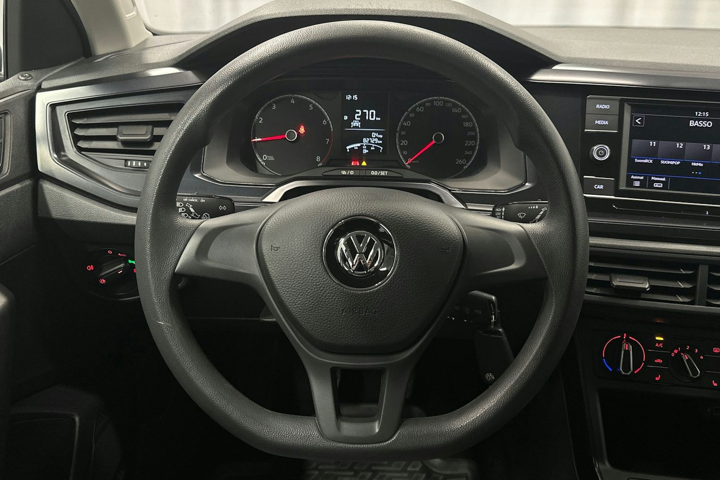 Musta Volkswagen POLO 2018 kuva 15.