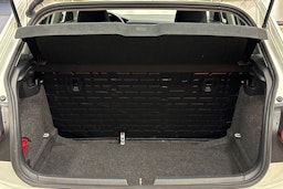 valkoinen Volkswagen Polo 2018 kuva 20.