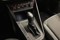valkoinen Volkswagen Polo 2019 kuva 20.